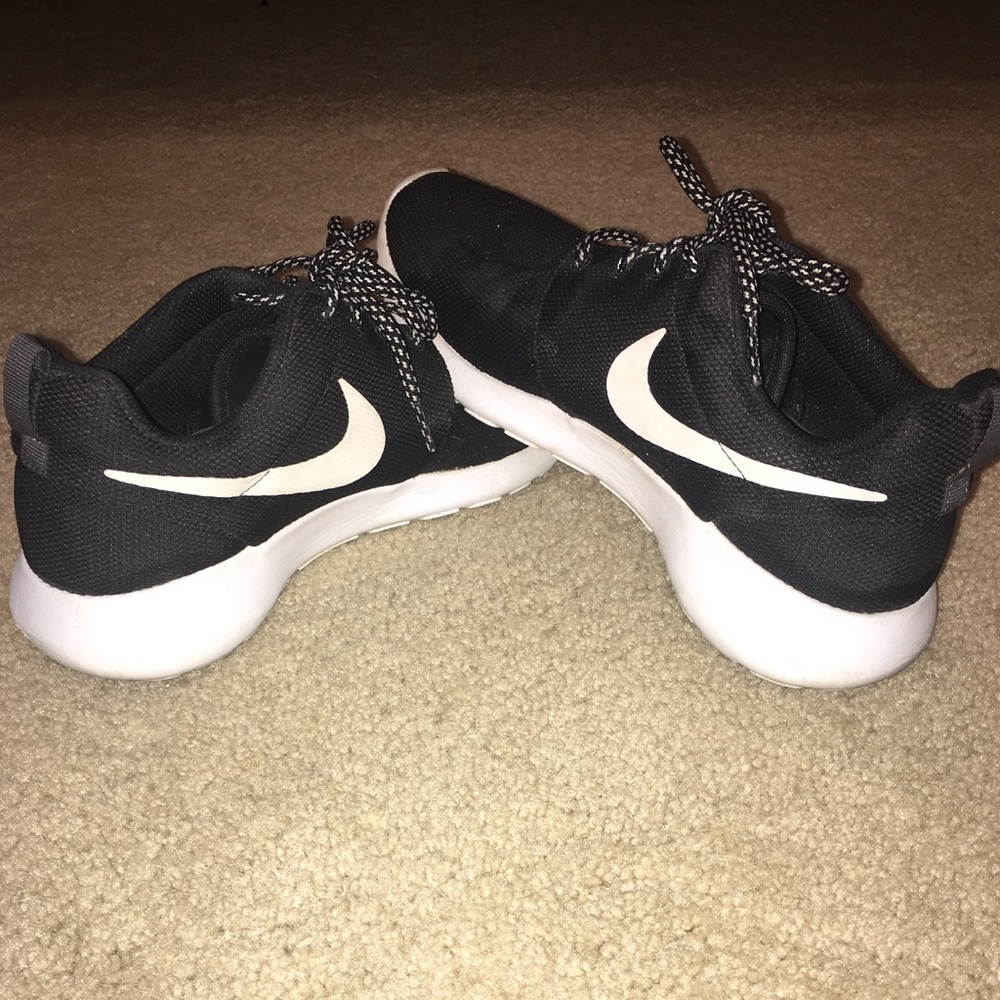 Women’s Black and White Nike’s